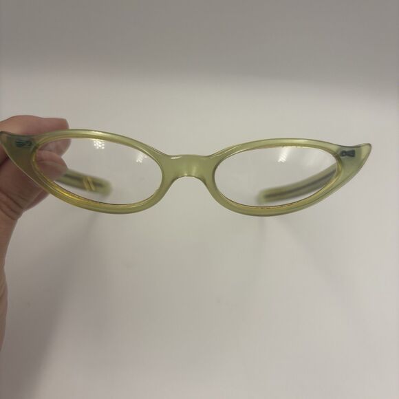 Vintage Plastic Frame Women's Mid Century Cat Eye Eyeglasses USA - Picture 6 of 7